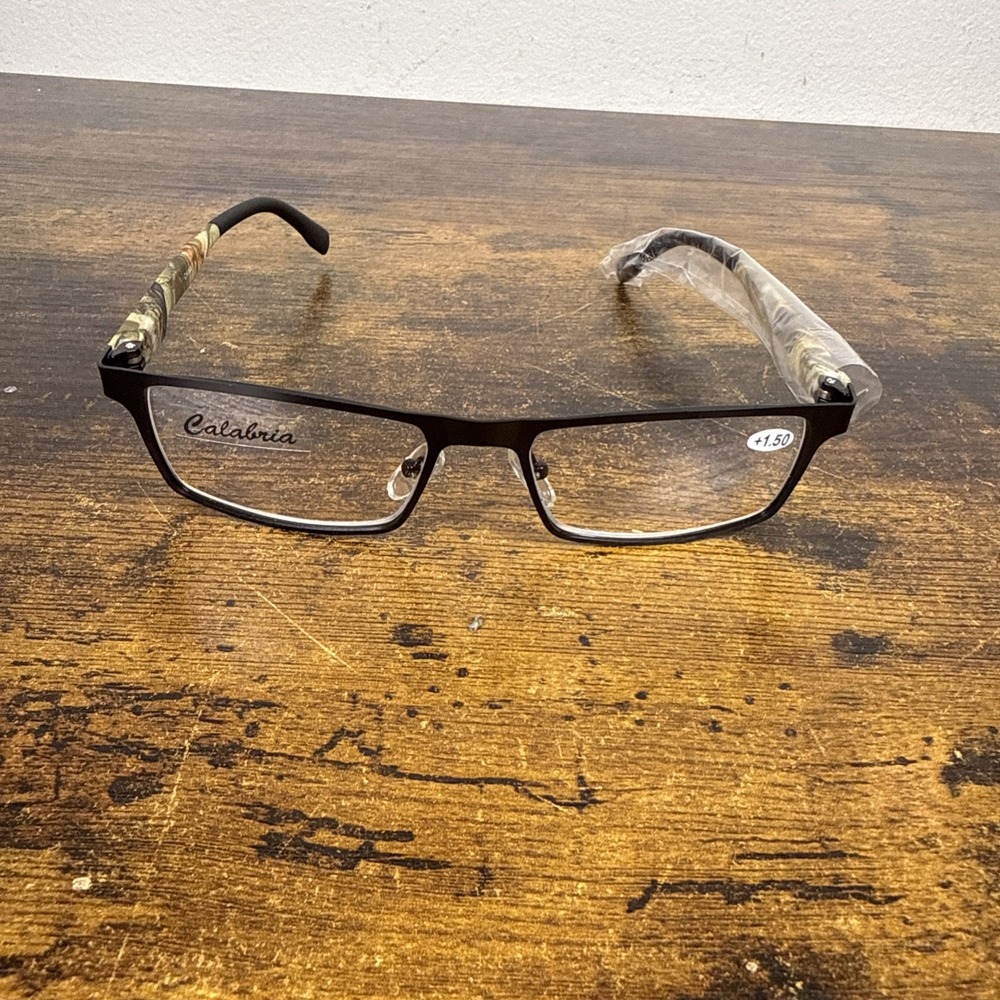 Calabria R5961 Reading Glasses +1.50 – Black Frame w/ Camo Arms – Flexi – NEW
